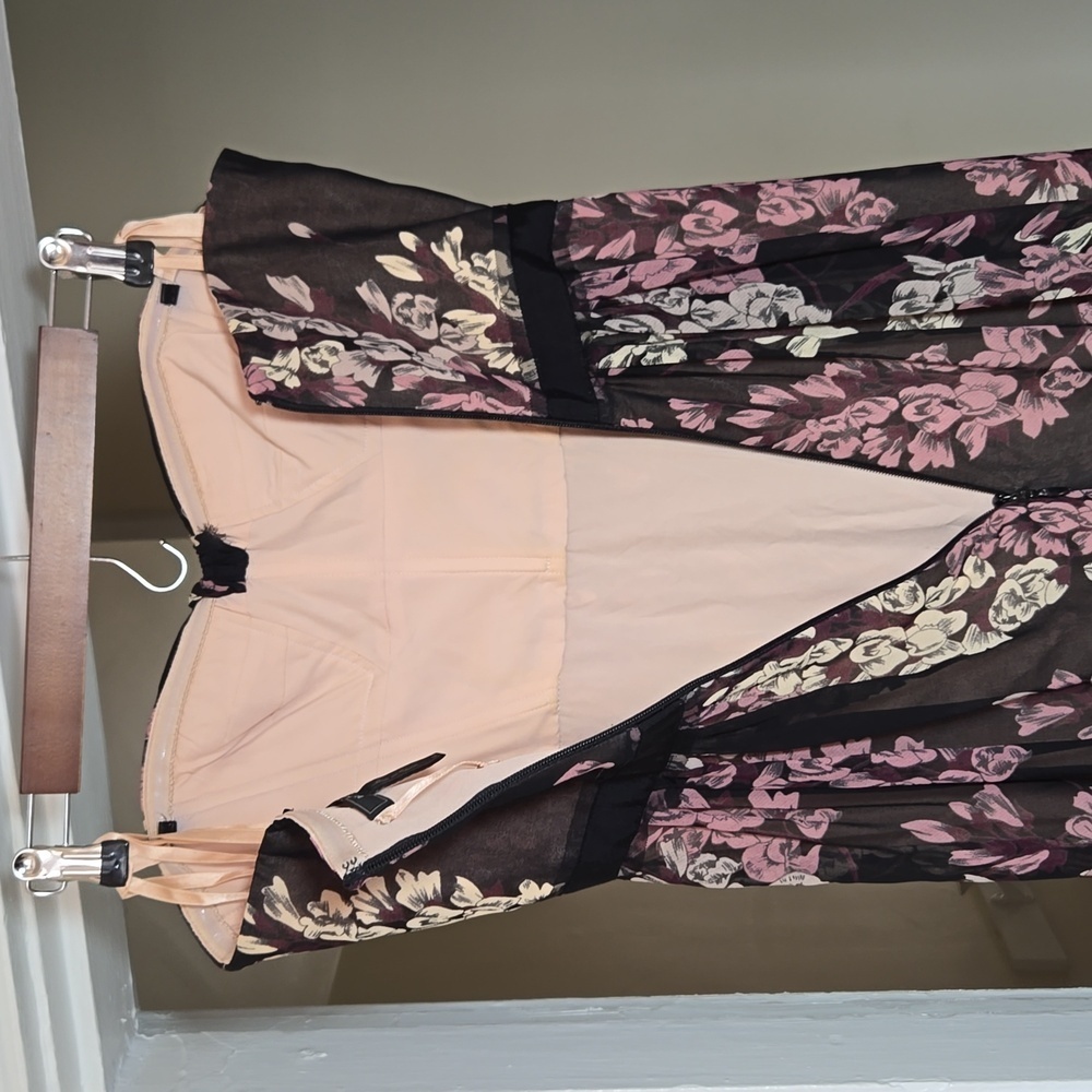 BCBGMAXAZRIA Amber Strapless Floral Print Sheer Contrast Gown | Size 2 - Picture 12 of 17